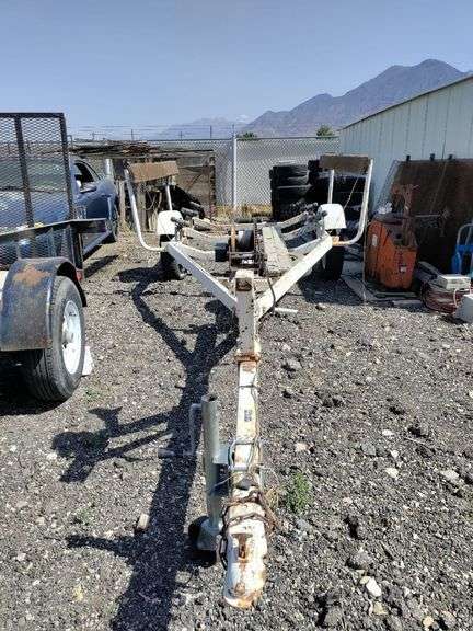 - BOAT   TRAILER