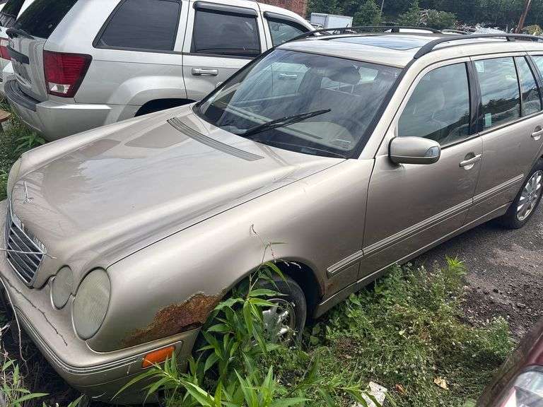 2002 MERCEDES-BENZ  E-CLASS