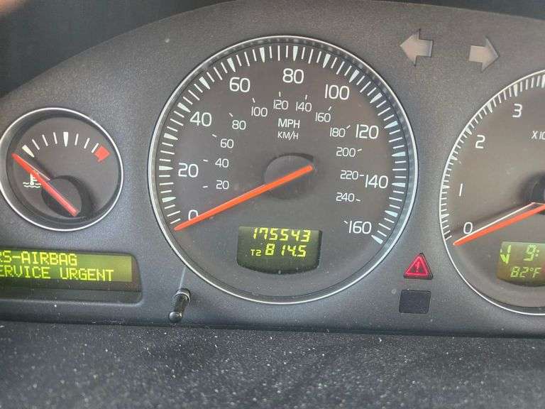2006 VOLVO  XC90