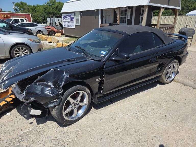 1995 FORD  MUSTANG