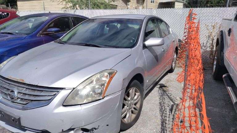 2010 NISSAN  ALTIMA