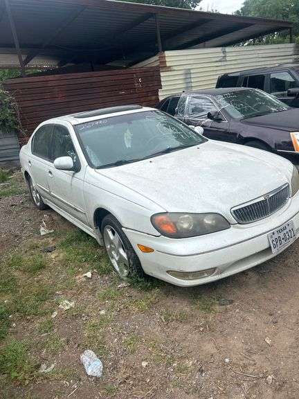 2001 INFINITI  I30