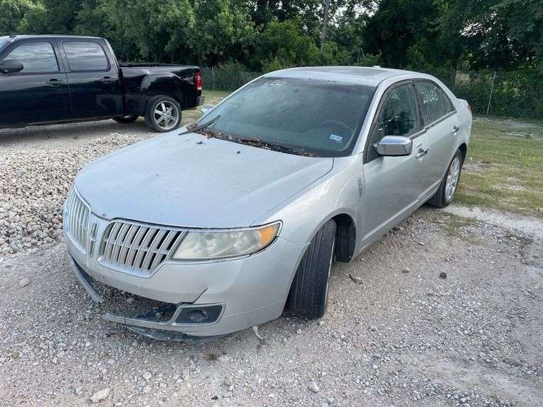 2010 LINCOLN  MKZ