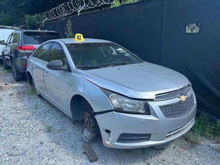 2011 CHEVROLET  CRUZE