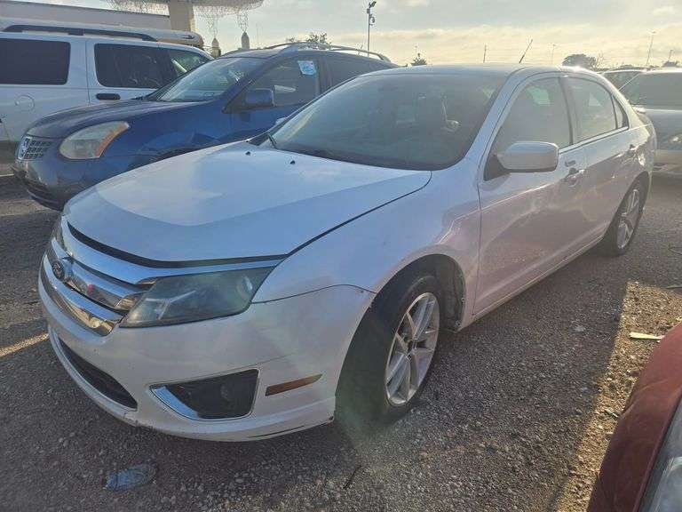 SALVAGE-2011 FORD  FUSION