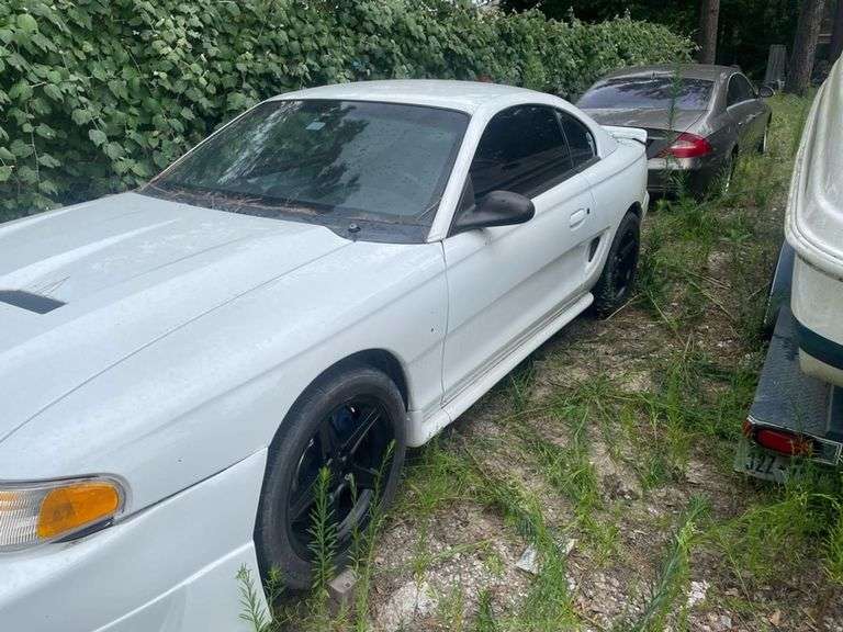 1997 FORD  MUSTANG
