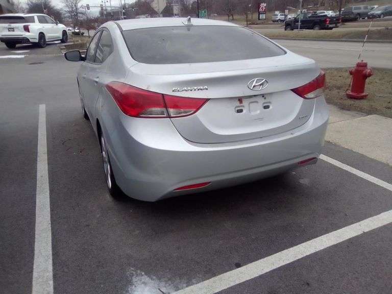2011 HYUNDAI  ELANTRA