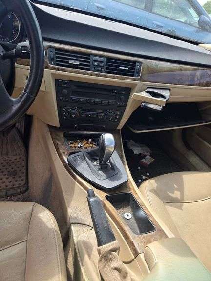 2006 BMW  325I