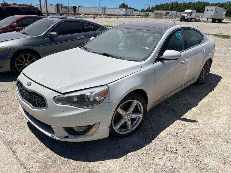 2016 KIA  CADENZA