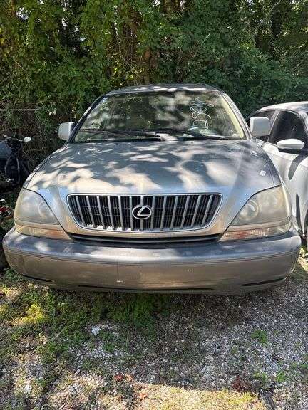 DERELICT PARTS ONLY -2000 LEXUS  RX