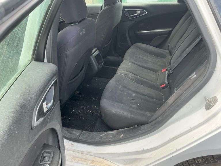 2015 CHRYSLER  200