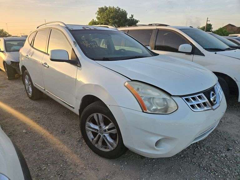 2012 NISSAN  ROGUE