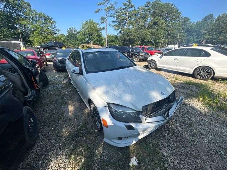 2011 MERCEDES-BENZ  C-CLASS