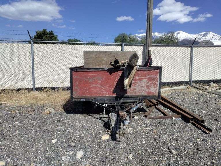 - HOMEMADE  TRAILER