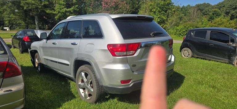 2011 JEEP  GRAND CHEROKEE