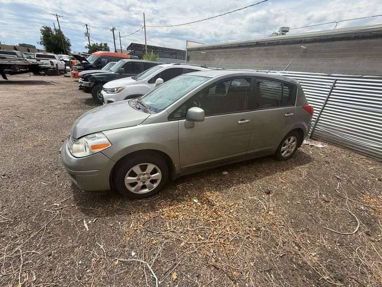 2007 NISSAN  VERSA