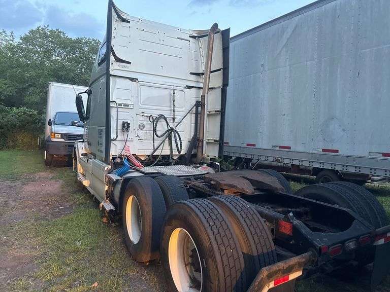COURT ORDER-2015 VOLVO TRUCK  VNL