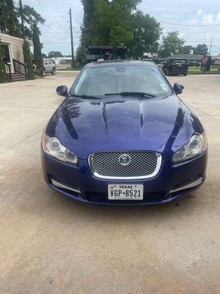 2010 JAGUAR  XF