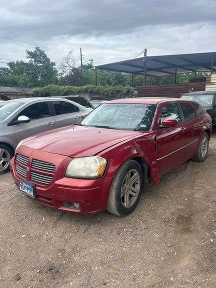 2006 DODGE  MAGNUM
