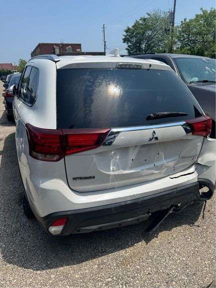 2017 MITSUBISHI  OUTLANDER