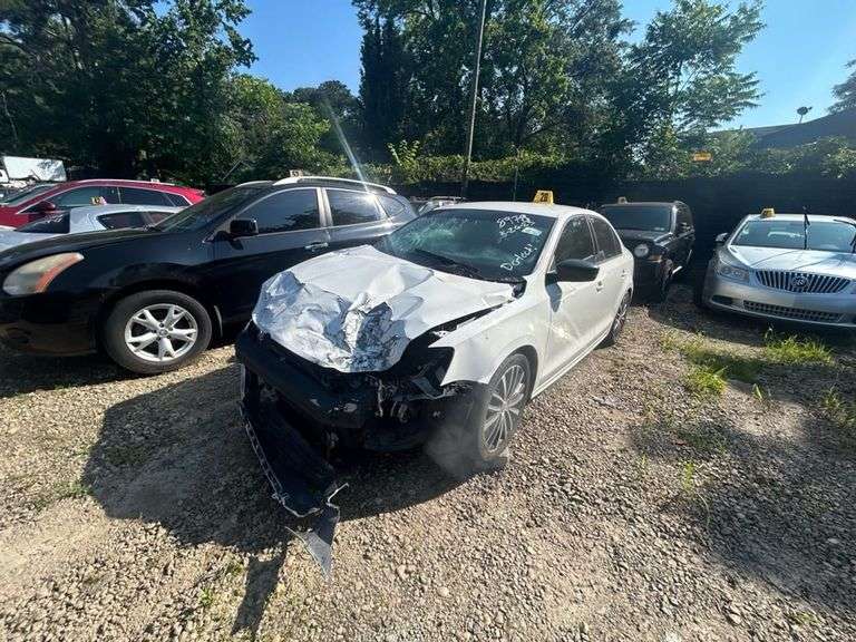 2016 VOLKSWAGEN  JETTA