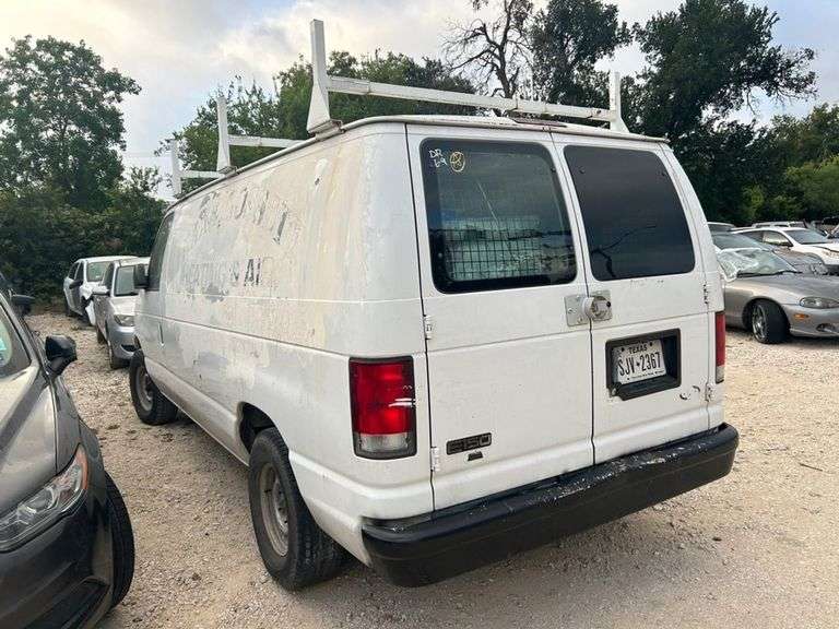 2000 FORD  E-150