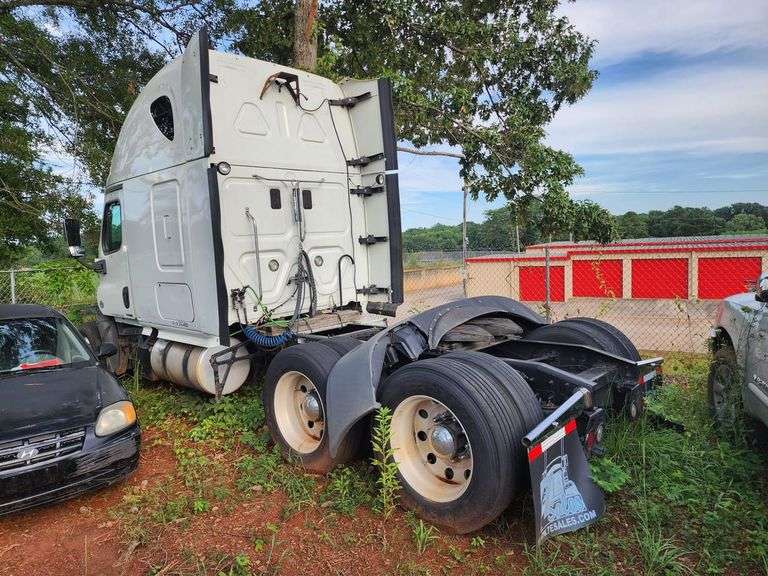 TITLE-2015 FREIGHTLINER  CASCADIA