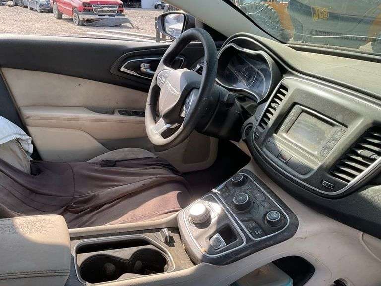 2015 CHRYSLER  200