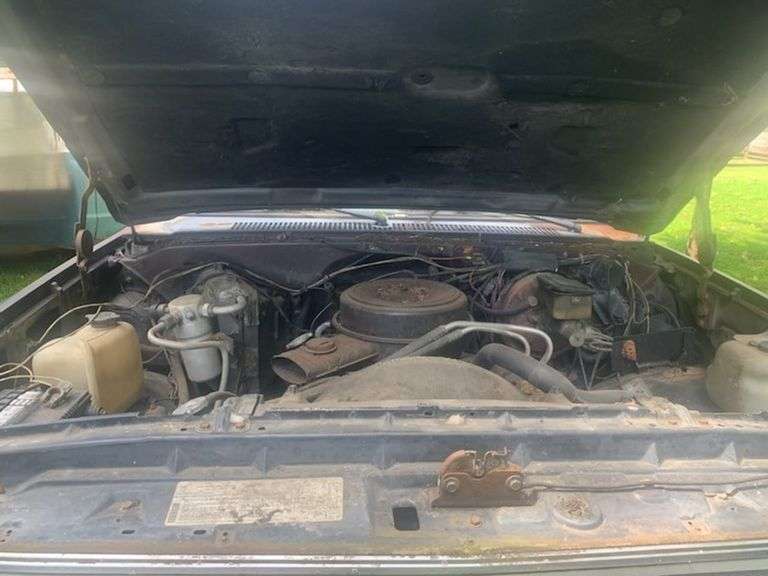 1985 GMC  SUBURBAN