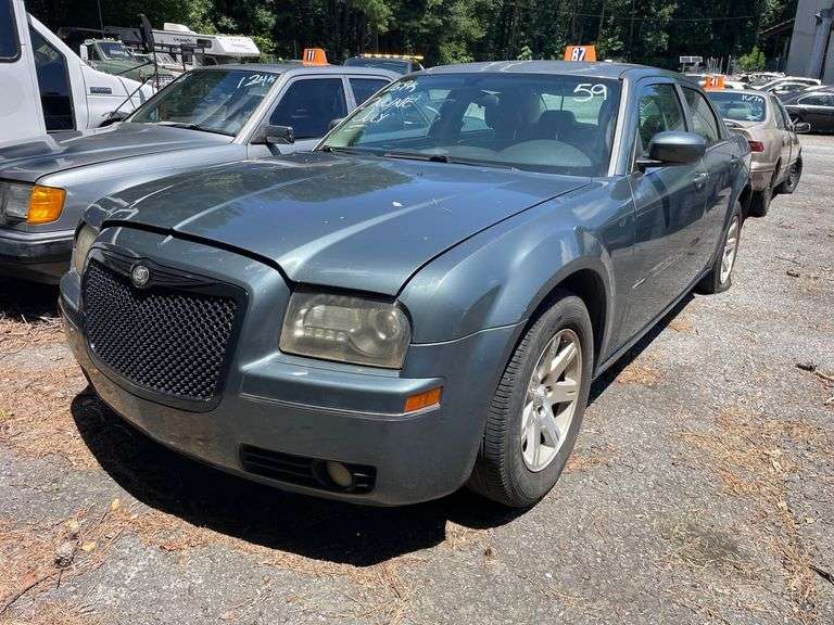 2005 CHRYSLER  300