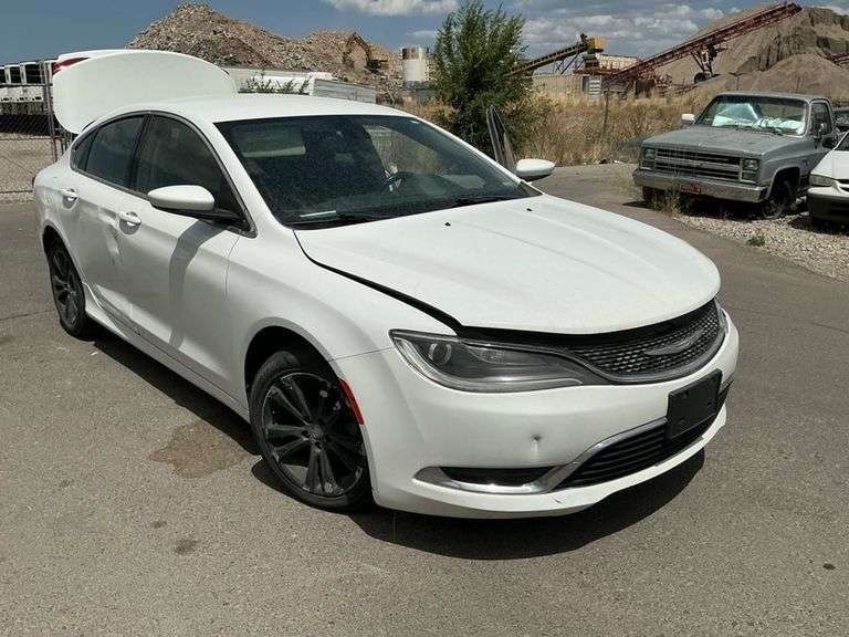 2015 CHRYSLER  200
