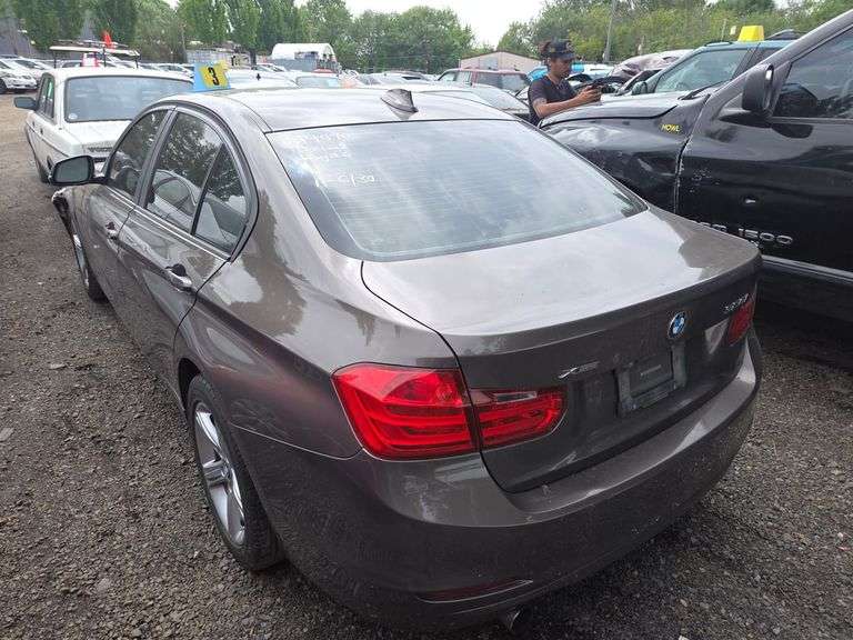 2015 BMW  320I