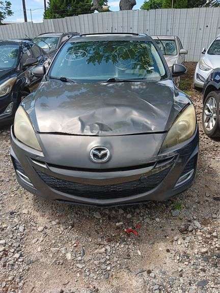 DERELICT PARTS ONLY -2010 MAZDA  MAZDA3