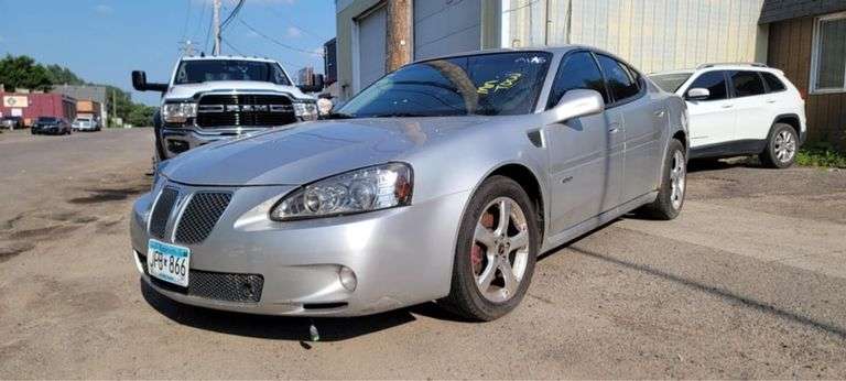 2006 PONTIAC  GRAND PRIX