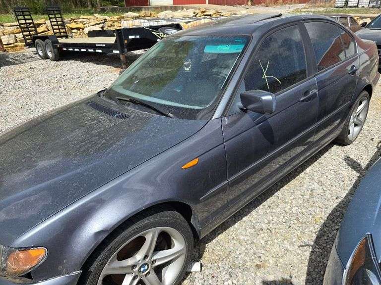 2003 BMW  325I
