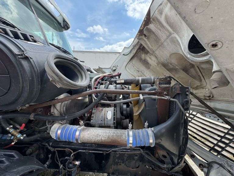 2006 FREIGHTLINER  COLUMBIA