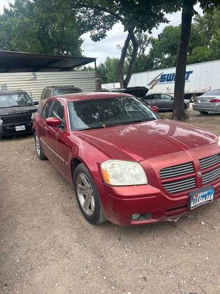 2006 DODGE  MAGNUM