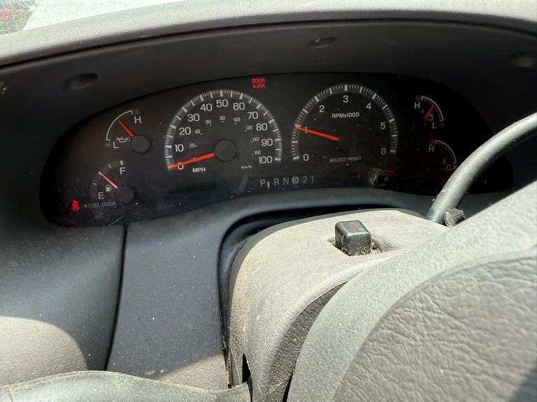 2001 FORD  F-150 XLT 4D CREW CAB