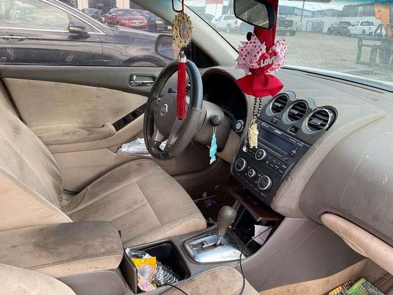 2010 NISSAN  ALTIMA