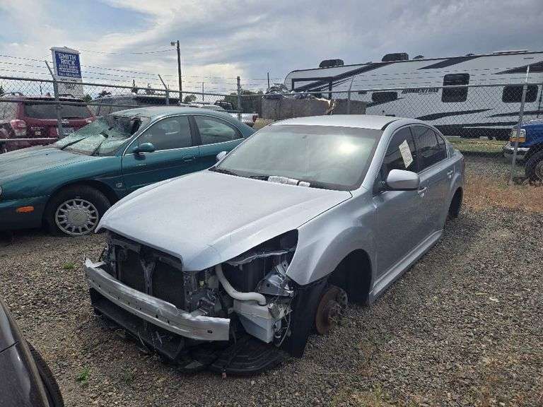 2013 SUBARU  LEGACY