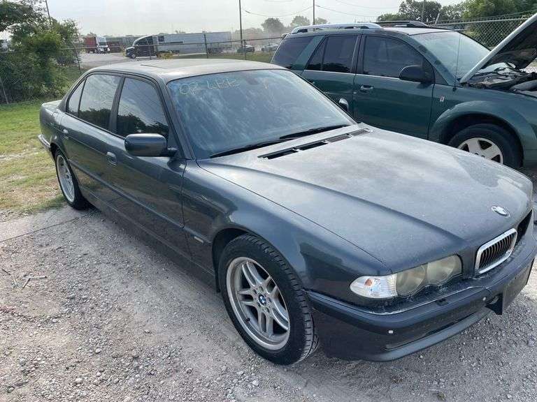 2001 BMW  740IL
