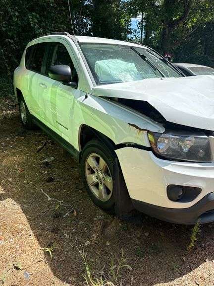 DERELICT PARTS ONLY -2014 JEEP  COMPASS