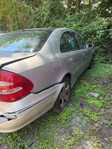 DERELICT PARTS ONLY -2005 MERCEDES-BENZ  E-CLASS