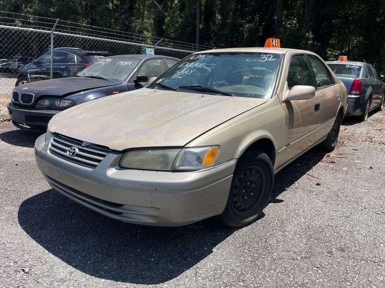 1999 TOYOTA  CAMRY