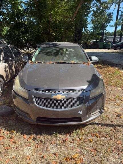DERELICT PARTS ONLY -2011 CHEVROLET  CRUZE