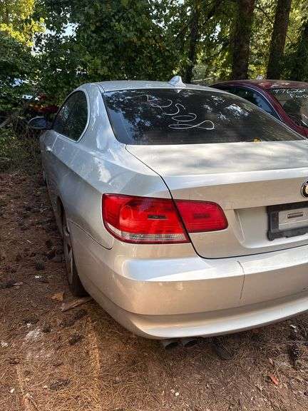 DERELICT PARTS ONLY -2009 BMW  328I