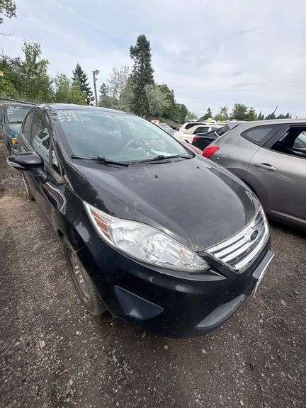 2013 FORD  FIESTA