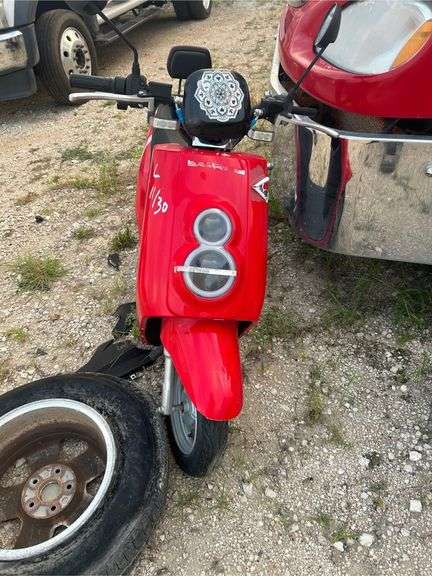 - Scooter