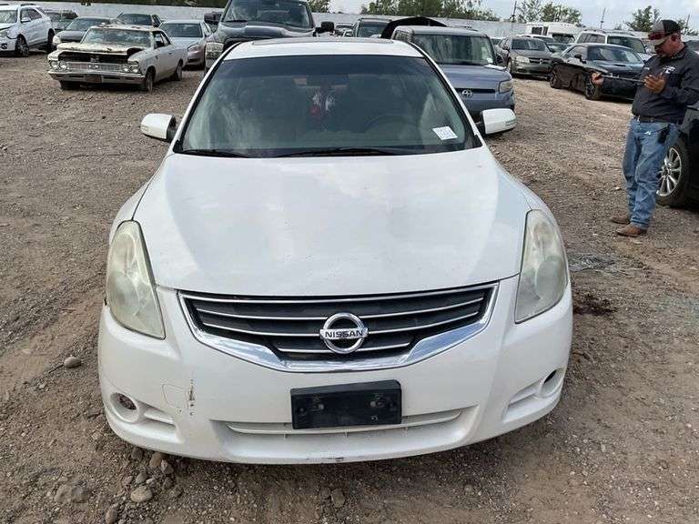 2010 NISSAN  ALTIMA