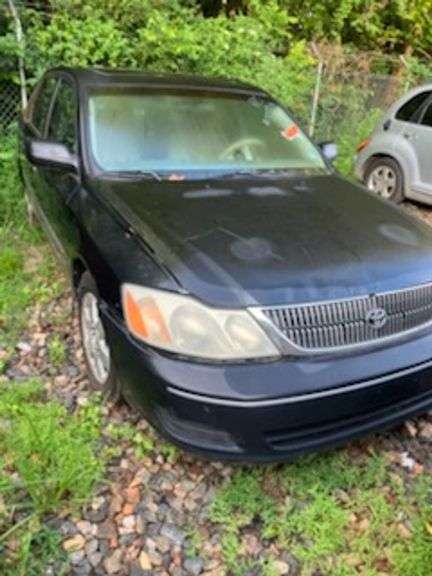 2000 TOYOTA  AVALON